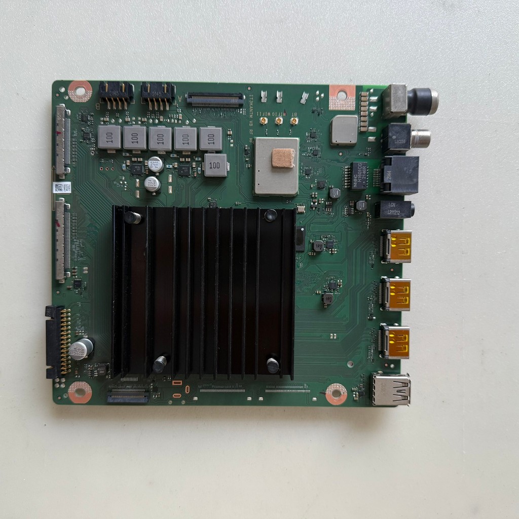 เมนบอร์ด Huawei HD65THAA ดั้งเดิม IT3KANTM VB RF HF พร้อมหน้าจอ TPT650WR-D037L ทดสอบ