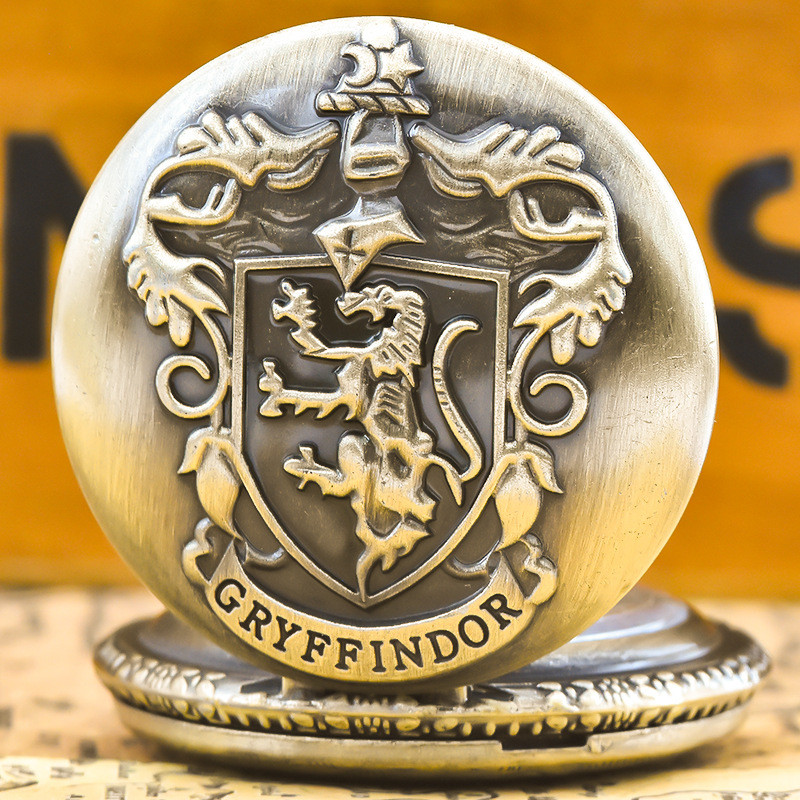Qinggu Harry Potter ขนาดใหญ่ (GRYFFINDOR) GRYFFINDOR Lion Logo Quartz Pocket Watch