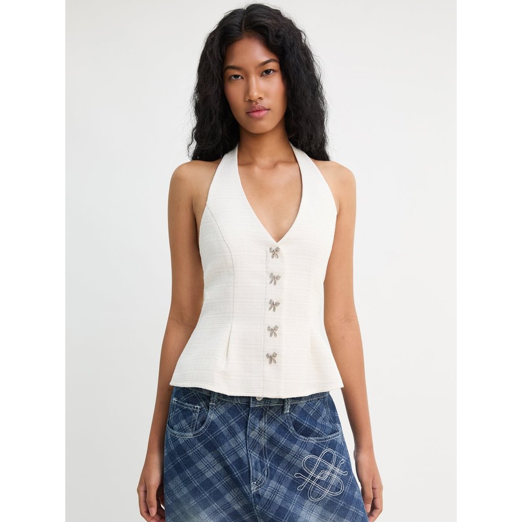 [Pomelo] เสื้อคล้องคอดีเทลกระดุมโบว์ / Halter Vest Top with Bow Button Detail — صورة 4