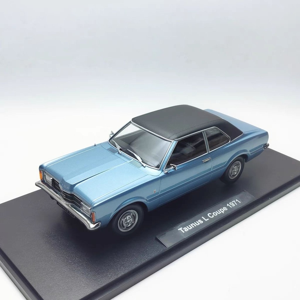 มีตําหนิเล็กน้อย KK 1/18 Ford Taurus Taunus GT 1971 Alloy Static Car Model-Blue