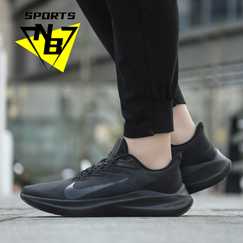 รองเท้าผู้ชาย Nike Zoom Winflo 7 สีดํา Samurai Moon Landing รองเท้ากีฬาตาข่ายระบายอากาศรองเท้าวิ่ง C