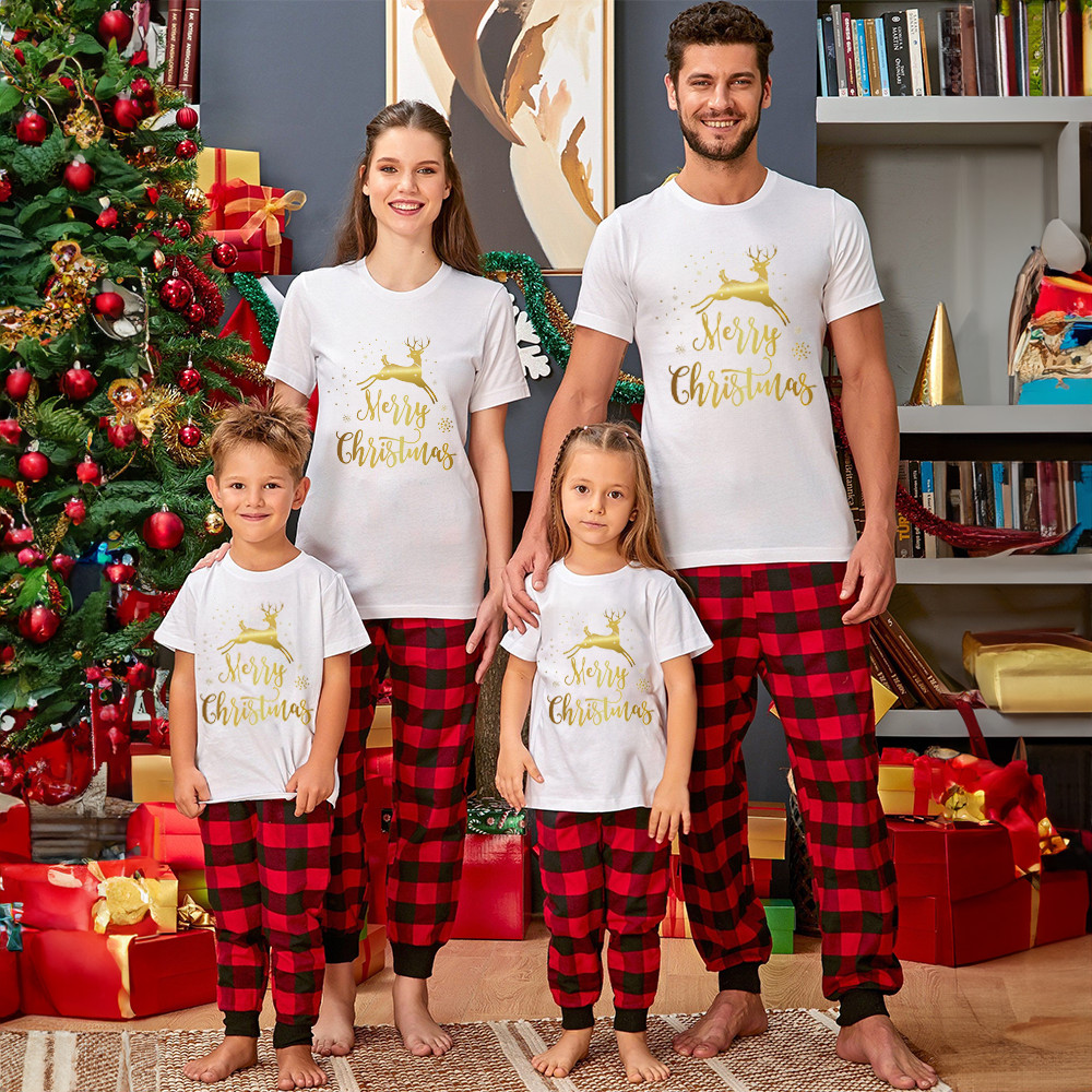 Merry Christmas Family Set: Women's Shirt, Men's Red T-shirt, Kids' Tops for Mom, Dad & Children