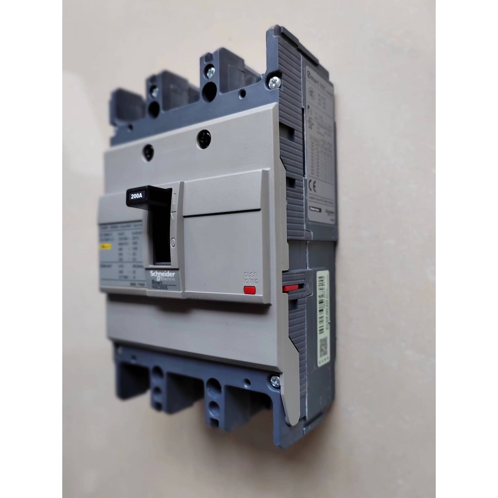 Schneider เซอร์กิตเบรกเกอร์ NSC 3P 200A