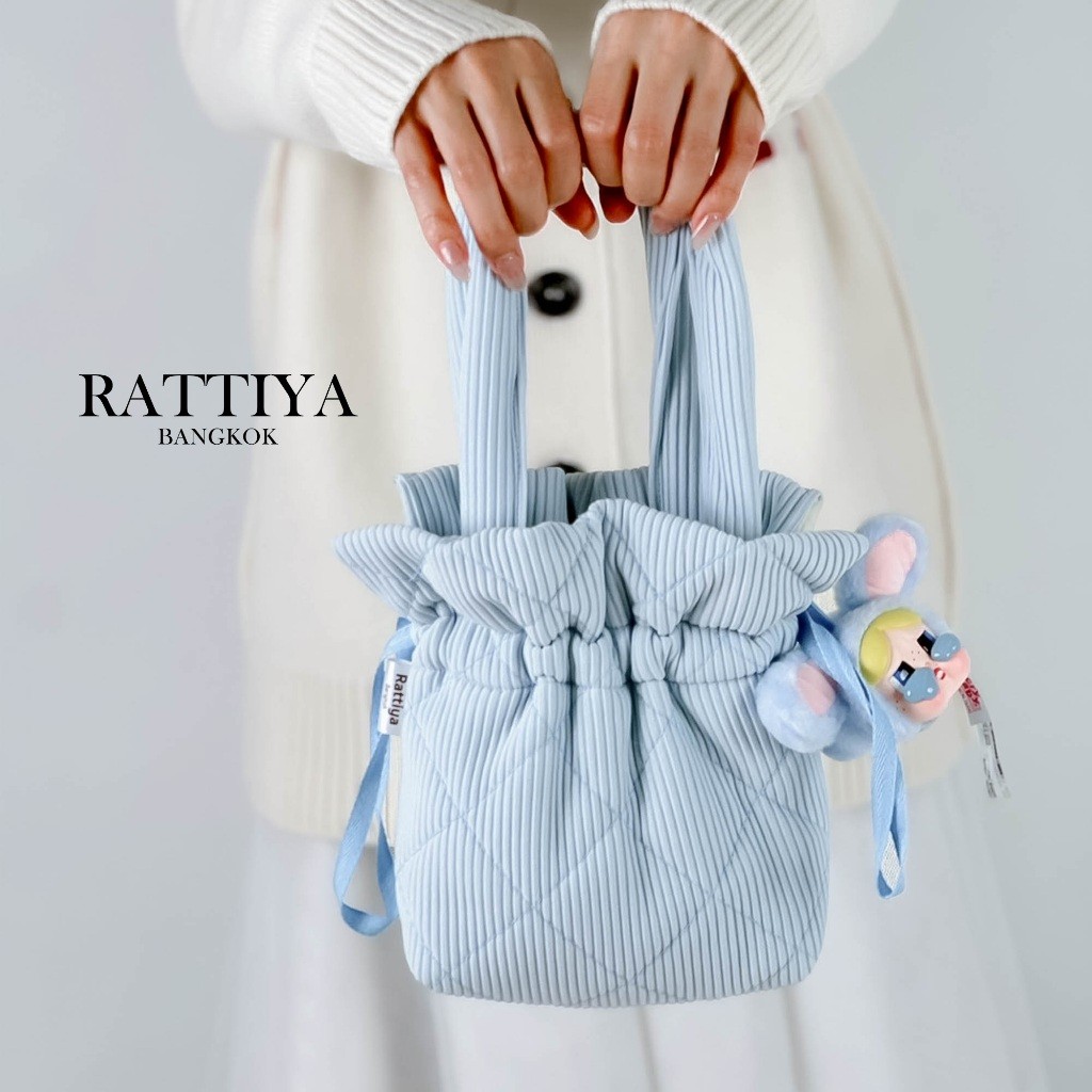 กระเป๋านุ่มนิ่ม เชือกรูด มี3สี กระเป๋าถือสไตล์มินิมอล แบรนด์ RATTIYA BANGKOK