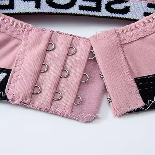 【ซื้อ 2 แถม 2!!!】#399 เสื้อใน ด้วยฟองน้ำเสื้อชั้นในไม่มีโครงขอบตัวหนังสือ size 32-38 กระดุมสามแถว ราคาส่ง มีจำนวนจำกัด