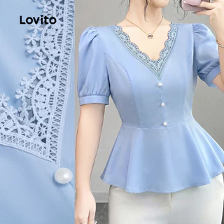 Lovito เสื้อเบลาส์ผู้หญิงสีฟ้า คอปกระบาย กระดุมด้านหน้า จีบจีบ สไตล์ฤดูใบไม้ผลิ/ฤดูร้อน L189ED053