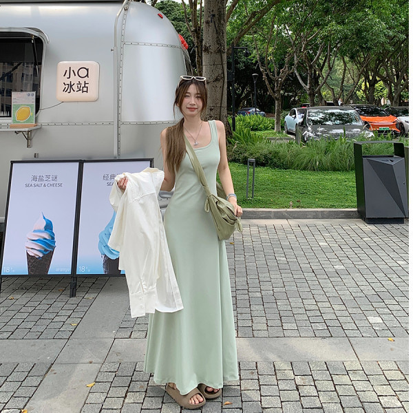 Mint Mambo ชุดสลิงผู้หญิง 2026 ฤดูร้อนสไตล์ใหม่ Super Figure A-Line กระโปรงยาวกระโปรง Classy