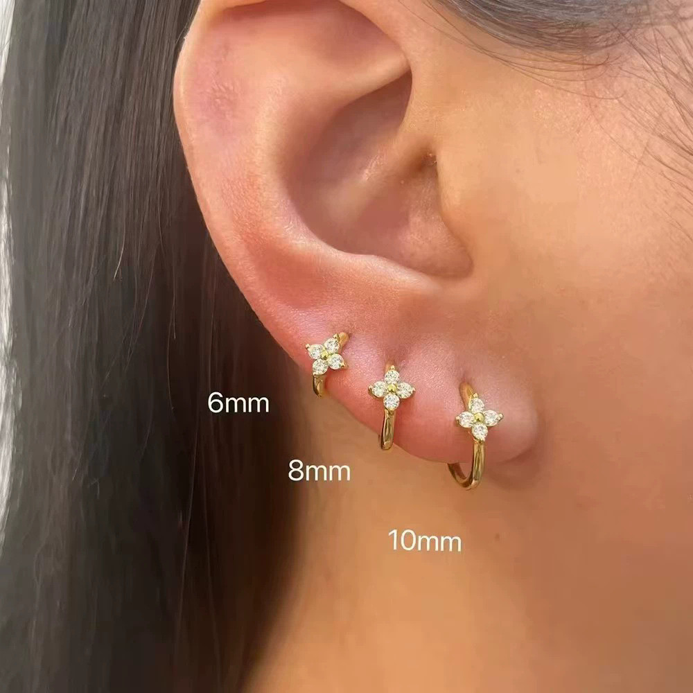 สี่ชิ้นหญ้าเพทายหูหัวเข็มขัดเกาหลีที่เรียบง่ายสามชิ้นชุดเพทายต่างหู