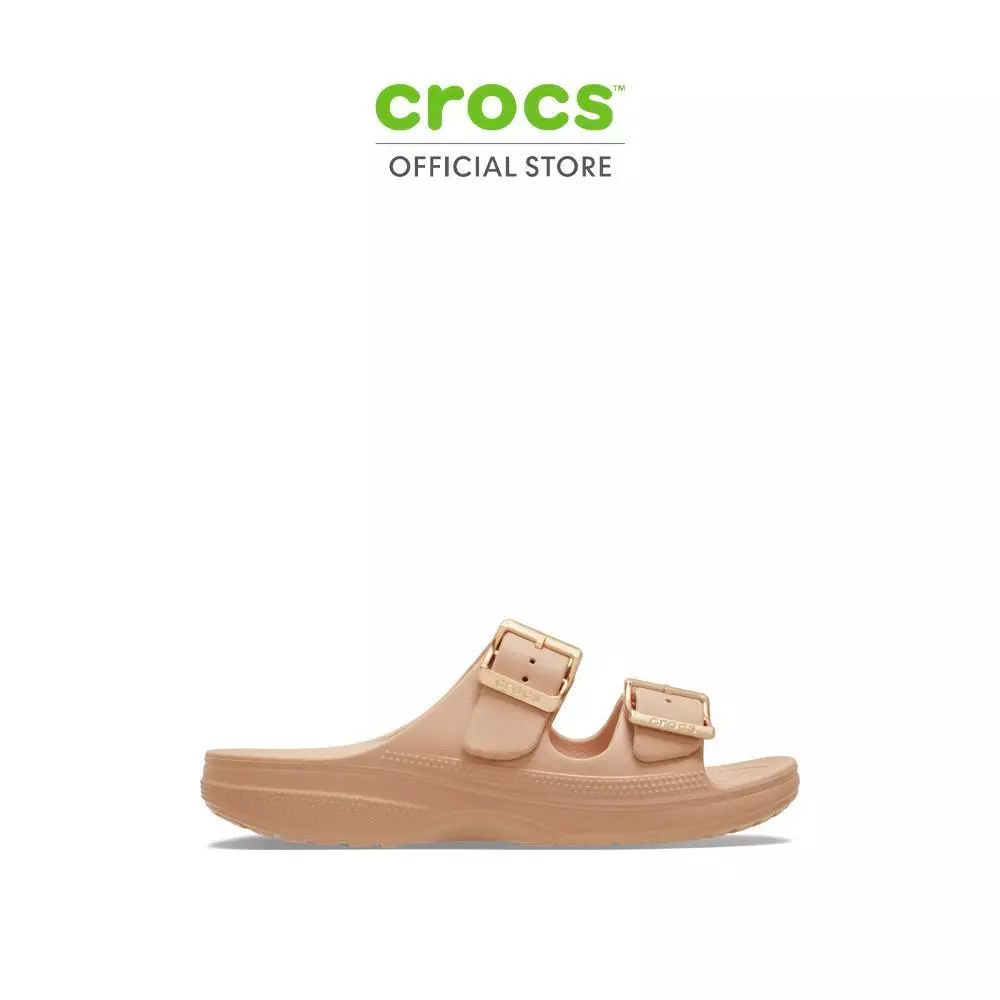 CROCS รองเท้าแตะผู้หญิง SATURDAY METALLIC BUCKLE SANDAL - BLUSH
