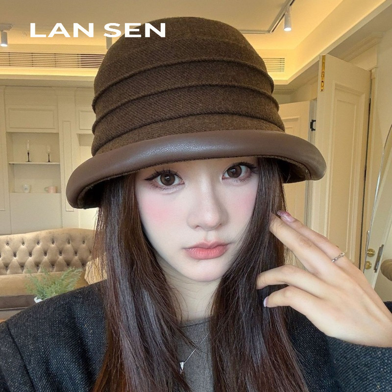 LANSEN-หมวกบักเก็ตทรงปีกม้วนจับจีบ งานผ้าขนสัตว์ถักพรีเมียม สไตล์เรโทรสีพื้น คอลเลกชันหน้าหนาว หน้าเรียว พร้อมส่ง
