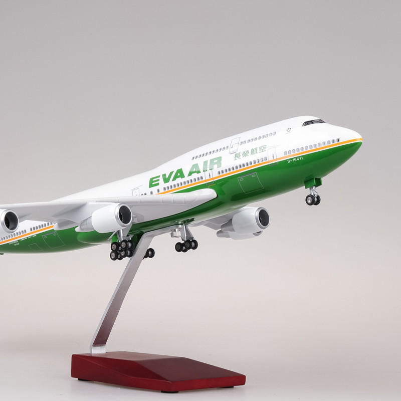 พร้อมควบคุมแสงด้วยเสียง 37 ซม.EVA AIR 747 จําลองเครื่องบินผู้โดยสารเครื่องบินของขวัญคอลเลกชันเครื่อง
