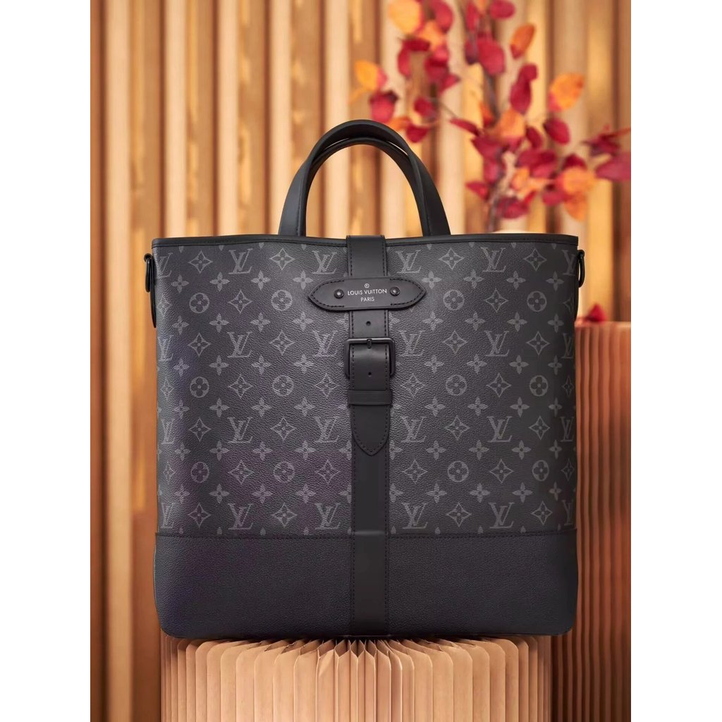 NFC Dynamic Chip Lus Saumur Mens Tote Bag กระเป๋าเอกสารธุรกิจผู้ชายฮาร์ดแวร์เหล็กทั้งหมด