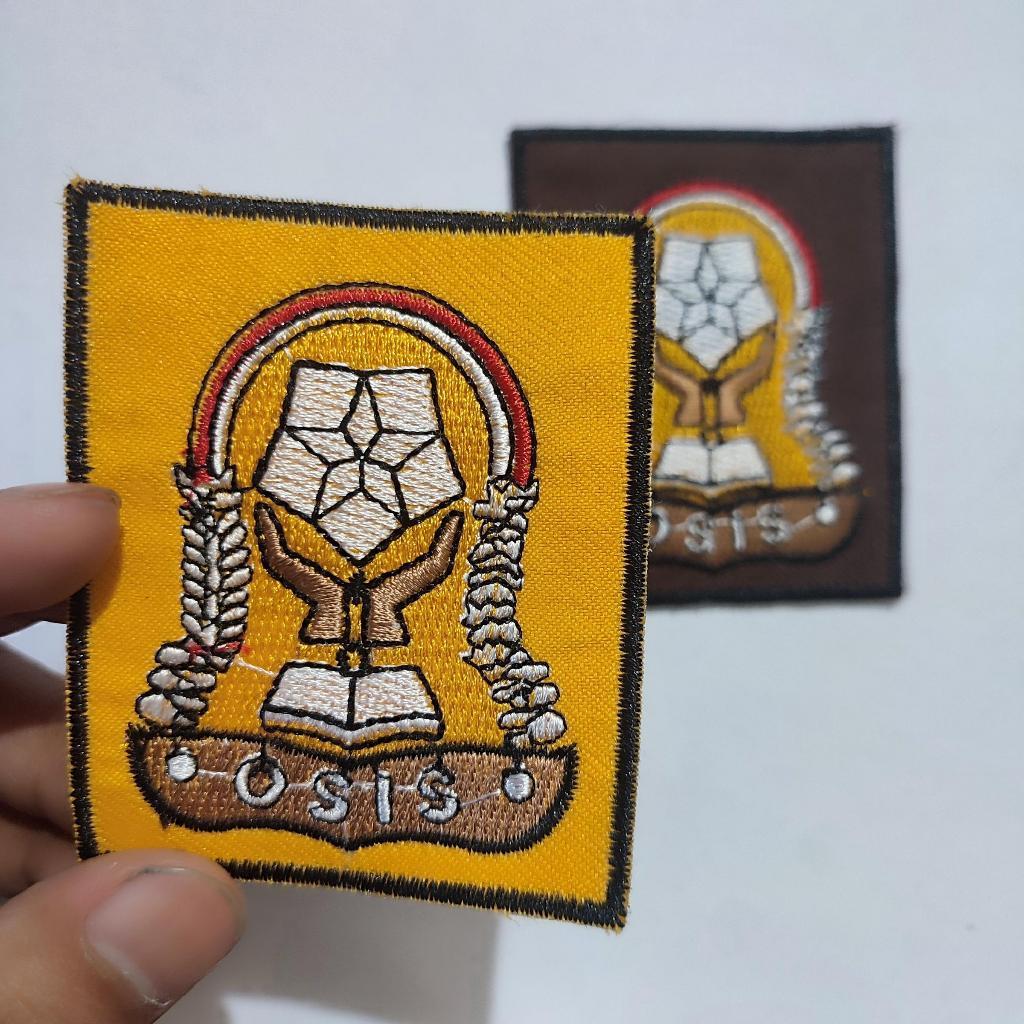 Bet Osis เย็บปักถักร้อยชื่อ Junior High School รุ่น 28 เย็บเรียบร้อยทนทานคอมพิวเตอร์เย็บปักถักร้อยขา
