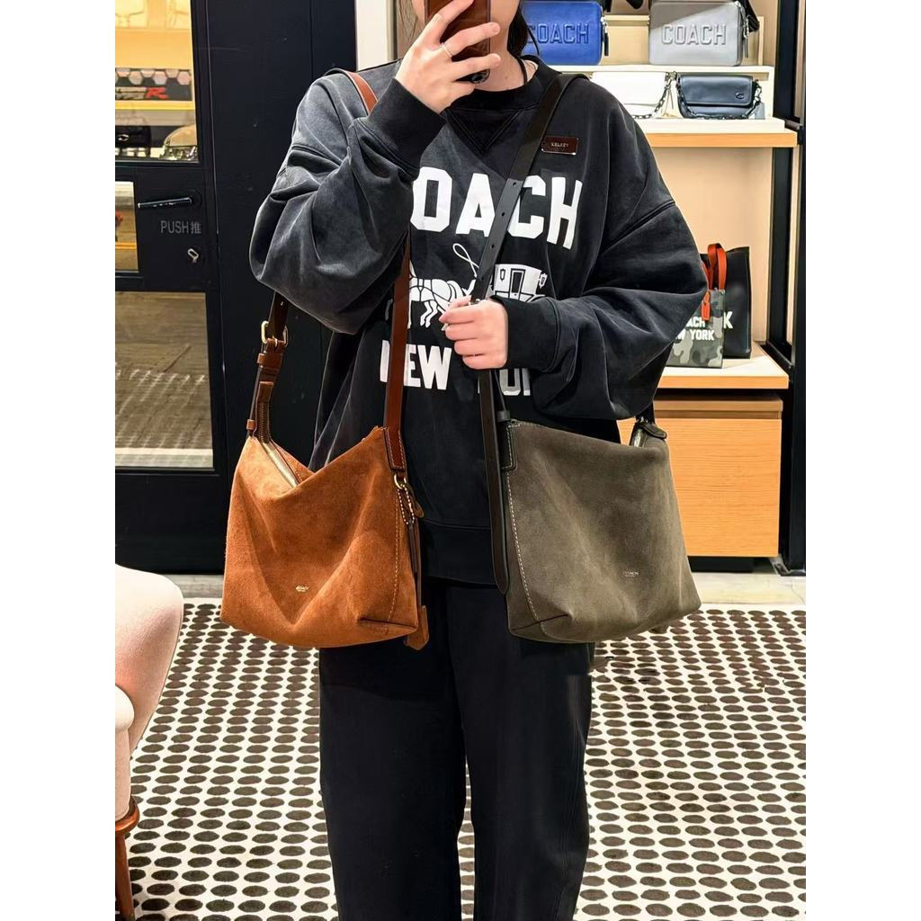 หนังกลับสไตล์ใหม่ เบอร์ 33 Messenger Bag Men Women Same Style All-Match One-Shoulder Crossbody Bag C