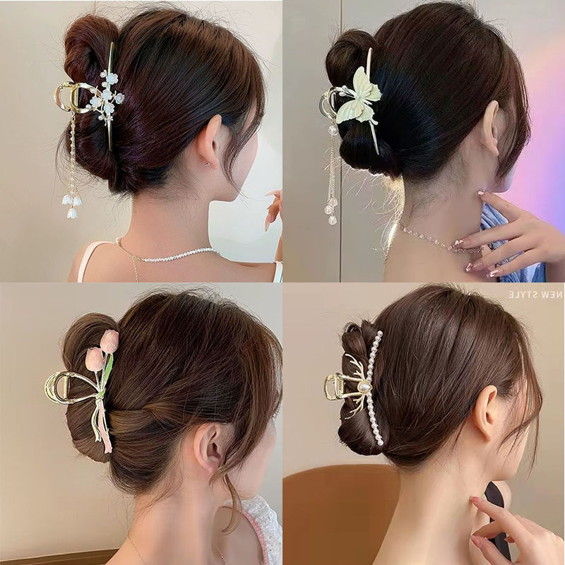 Mori Immortal Beauty ผีเสื้อ Camellia พู่คว้าคลิปโลหะขนาดใหญ่กิ๊บหญิงกลับหัว High-End คลิปฉลาม Mori 