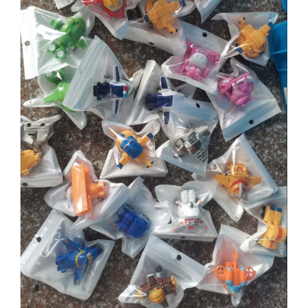 Mini Peter Pan Transforming ของเล่น Peter Pan ของเล่นจํานวนมาก Transformable Peter Pan ของเล่น