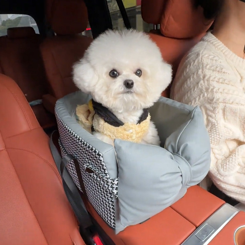 มัลติฟังก์ชั่นรถ Central Control สัตว์เลี้ยง Nest Travel Carrier กระเป๋าสําหรับสุนัขขนาดเล็ก Cat Ant