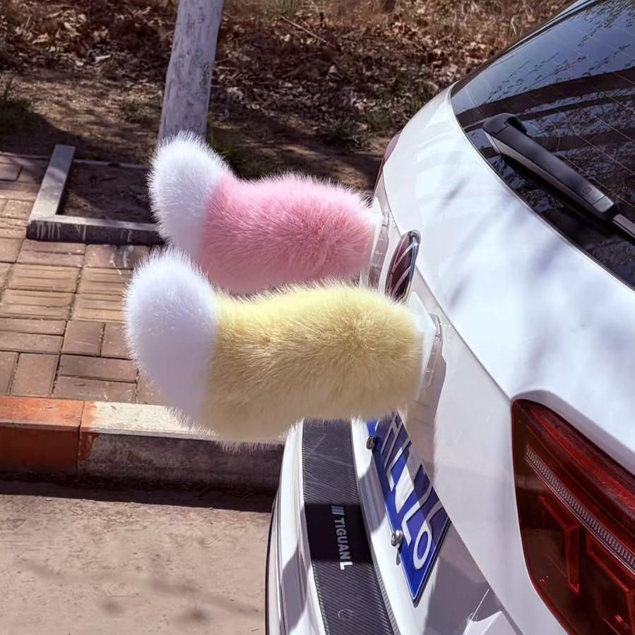 Sound & Remote Dual-Mode Electric Plush Tail Car Dynamic Ornament

 6X0V