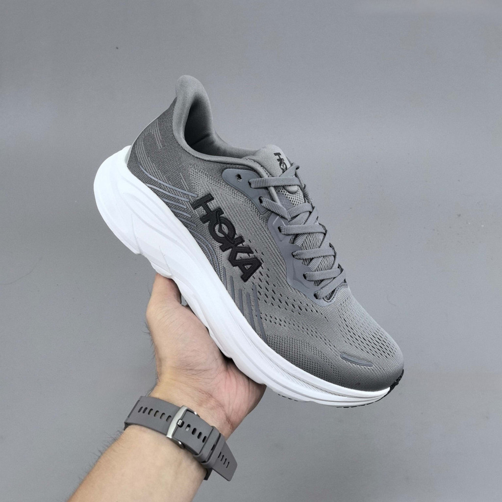 HOKA ONE ONE Clifton 11 รองเท้าวิ่งผู้ชายผู้หญิงBreathableน้ําหนักเบาเบาะAnti Slipสีเทา