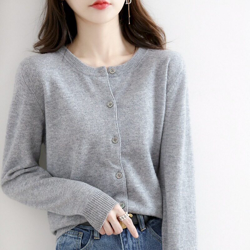 sweater ไหมพรม cardigan ไหมพรม การกําจัดตู้สีทึบขนสัตว์ด้านนอกรอบคอถักคาร์ดิแกน