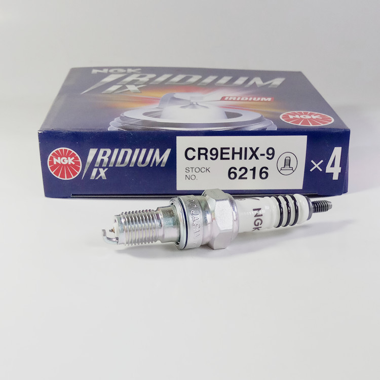 หัวเทียนรถจักรยานยนต์นําเข้า NGK ครึ่งฟัน CR9EH-9 CR9EHIX-9CBR CB400 Little Hornet VT250