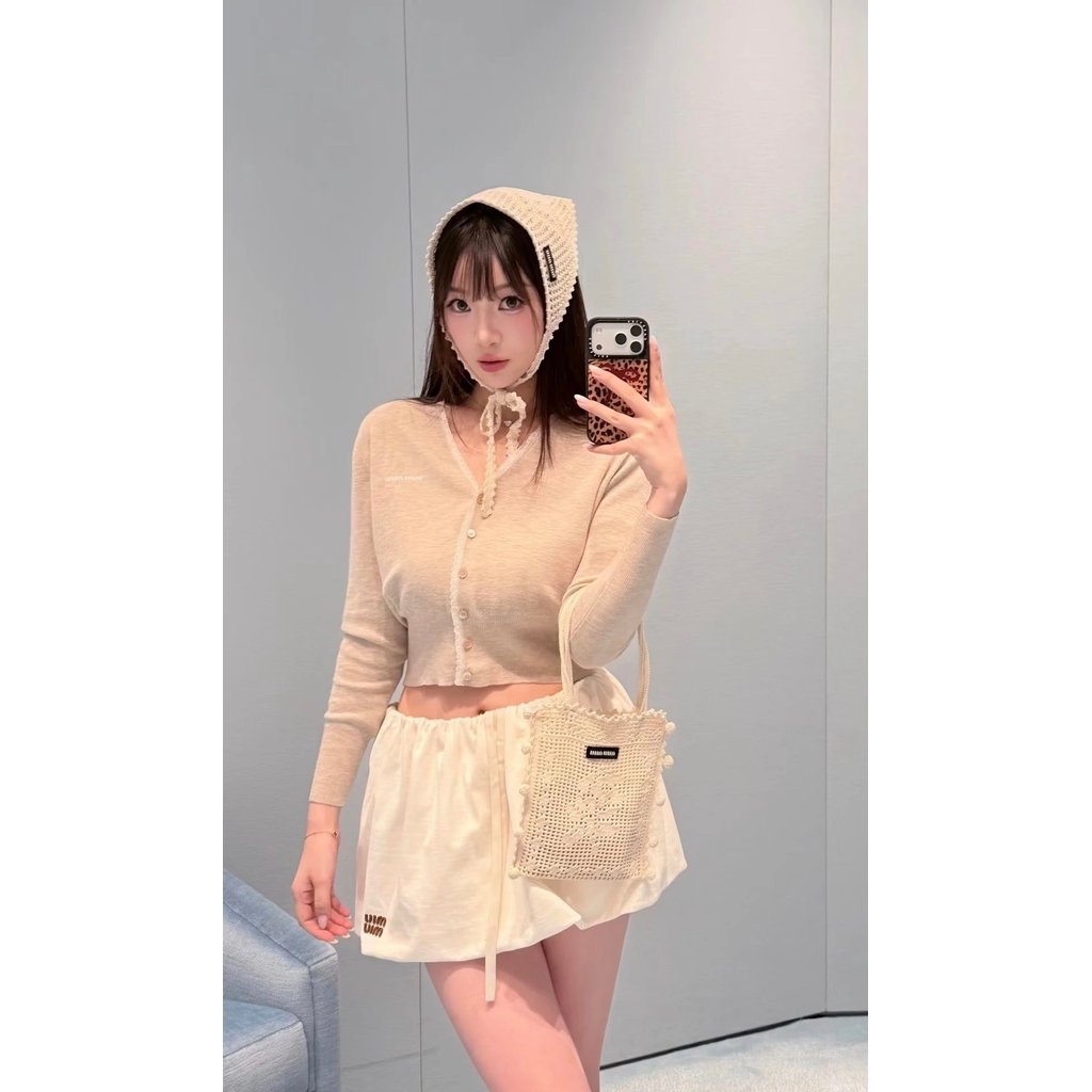 1: 1 Scale 丨 M1u Letter เย็บปักถักร้อยลูกไม้ V คอแขนยาวถักเสื้อสเวตเตอร์ถัก