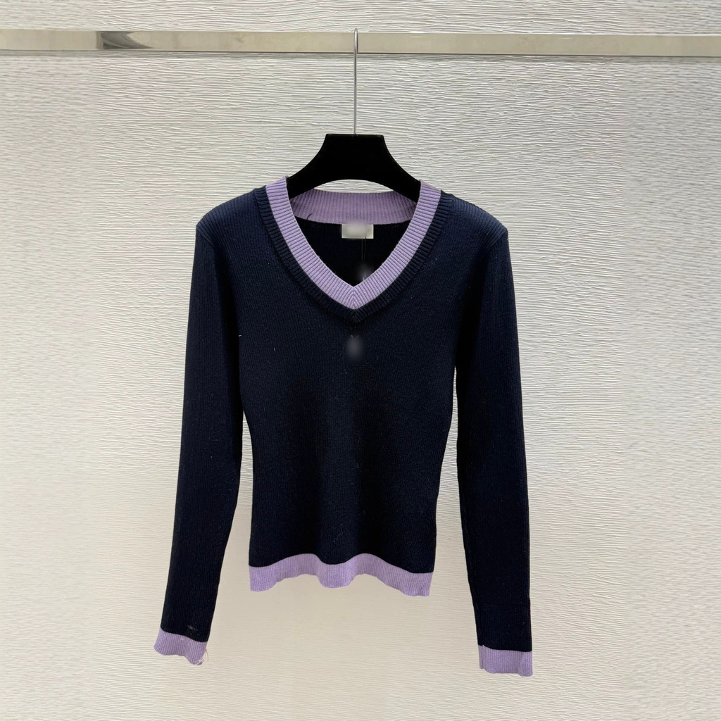 ONJL SLP Early Autumn Letter Contrast Color V คอยาวแขนยาวถักเสื้อกันหนาวขนสัตว์ด้านบน