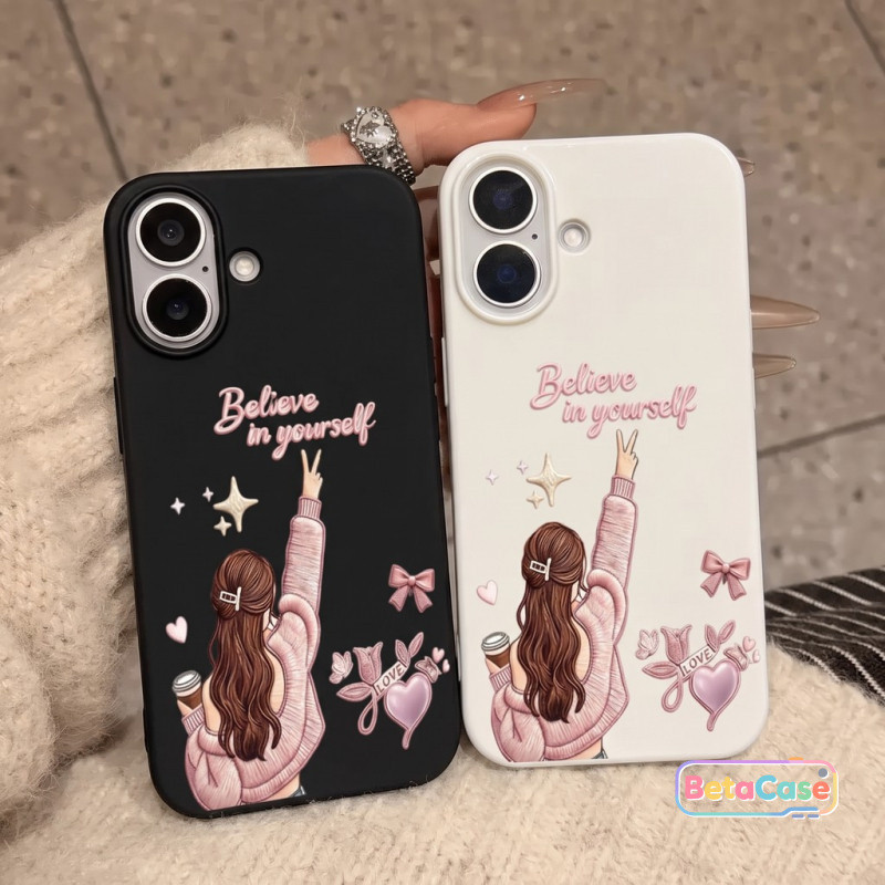 ใช้ได้กับ iPhone 17Pro/16/15/14/13/12/11/7/8Plus/XS/XR ท่าทางชัยชนะของสาวน่ารัก ๆ รักเคสโทรศัพท์มือถือลายภาษาอังกฤษ