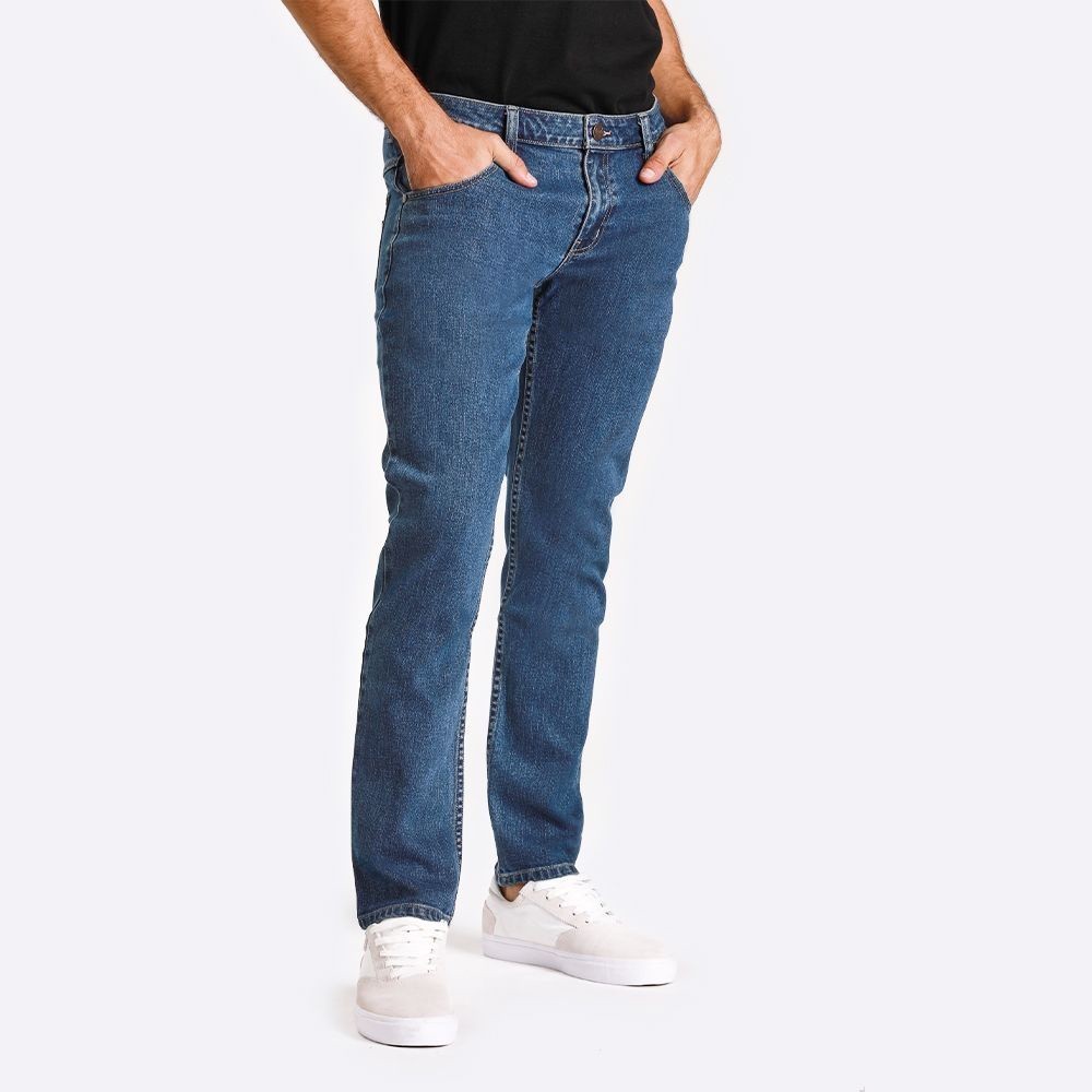 WRANGLER กางเกงยีนส์ผู้ชาย เอวต่ำ ทรงเข้ารูป รุ่น WR SC23MSPZC05 สียีนส์ — صورة 3