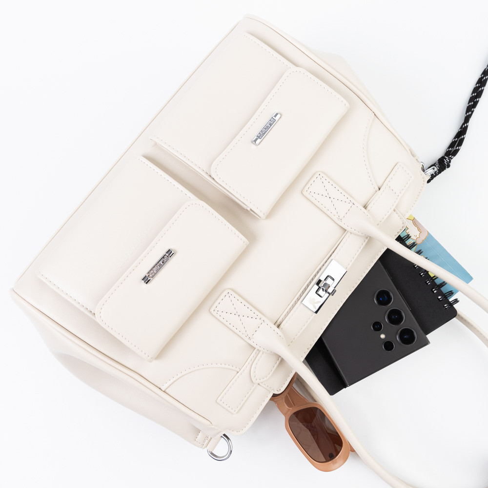 Playboy รุ่น Blairis Tote bag กระเป๋าสะพายข้างผู้หญิง ดีไซน์ทรง Tote รหัสST-B254PB636 มี 2 สี - รูปที่ 6