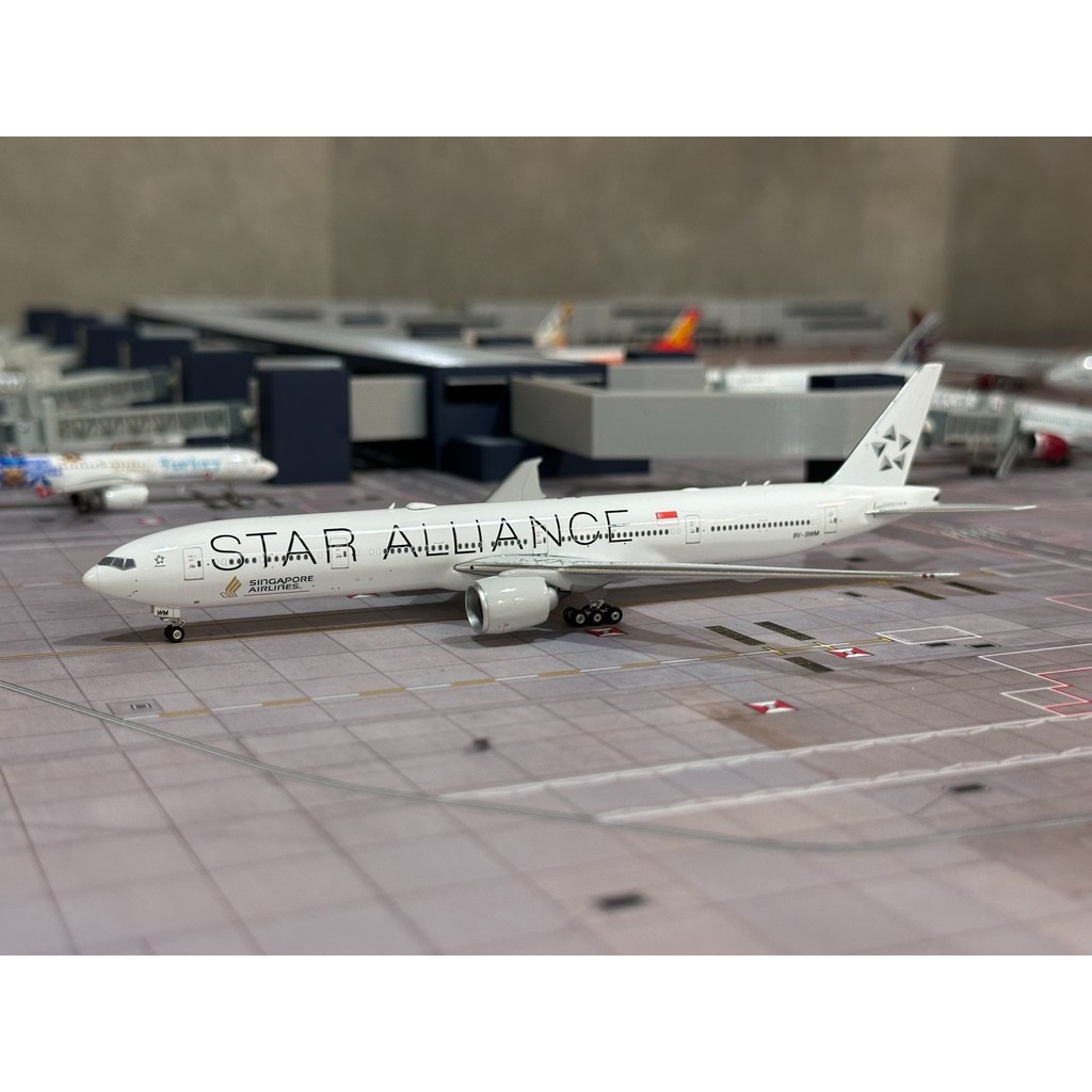 PH 1: 400 สายการบินสิงคโปร์โบอิ้ง 777-300ER 9V-SWM Starry Sky League ทาสีผลิตภัณฑ์เริ่มต้นไม่มีคําถา