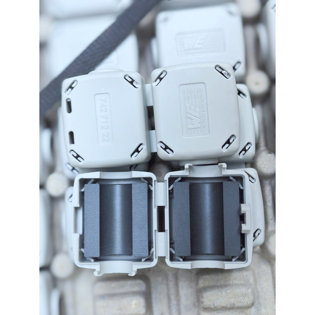 จัดส่ง WURTH WURTH74271222ฟิลเตอร์วงแหวนแม่เหล็กเฟอร์ไรต์แบบ Snap-on
