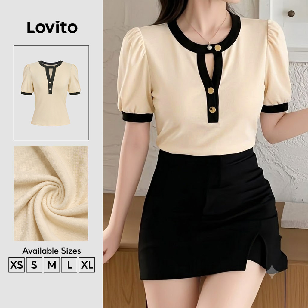 (New Arrival) Lovito เสื้อยืดคอกลมแขนสั้นสีตัดกันติดกระดุมหรูหรา สำหรับฤดูใบไม้ผลิและฤดูร้อน สำหรับชุดทำงาน สีขาวออฟไวท์ สำหรับผู้หญิง TSB202P2D524