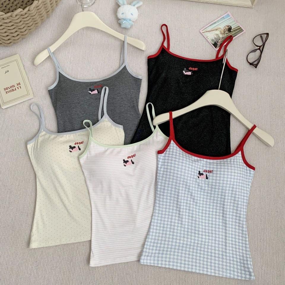 YY141 เสื้อสายเดี่ยวดีเทลลายจุดเล็ก เหมาะกับสาวเซ็กซี่ใสๆ สดใส มีฟองน้ำ น่ารัก ใส่สบาย ราคาถูก