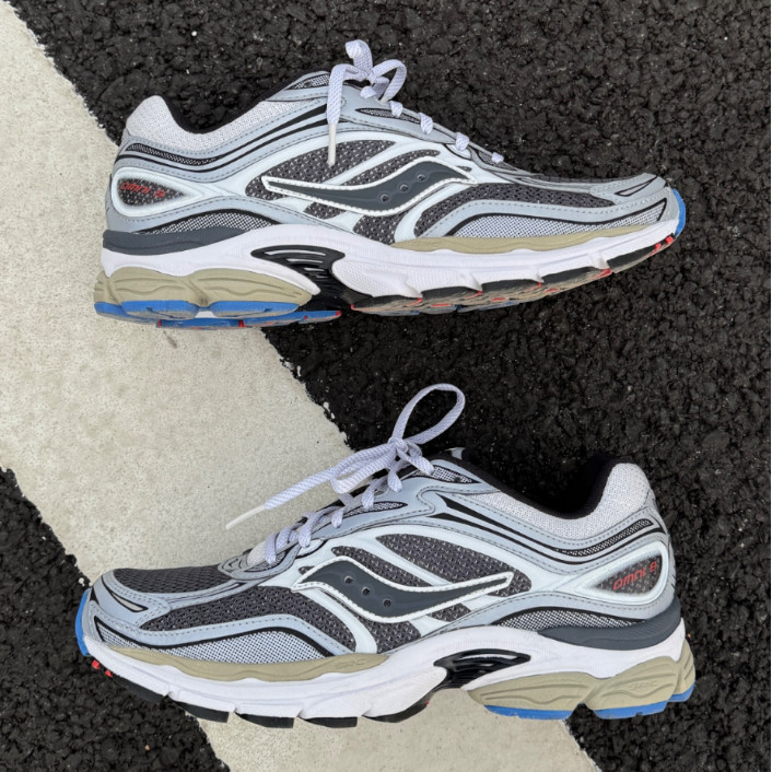 WGC0 JFJA Saucony Pro Grid Omni 9 รอบ Toe Laced-Up ทนต่อการสึกหรอ Breathable Low-Top ผู้ชายผู้หญิงยา