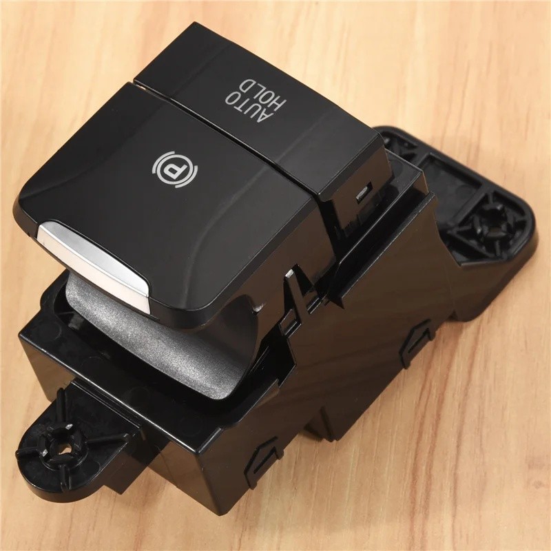LJJ 93310G3000 รถ LHD Handbrake ที่จอดรถเบรคสําหรับ Hyundai I30 GT N-Line Elantra GT N-Line