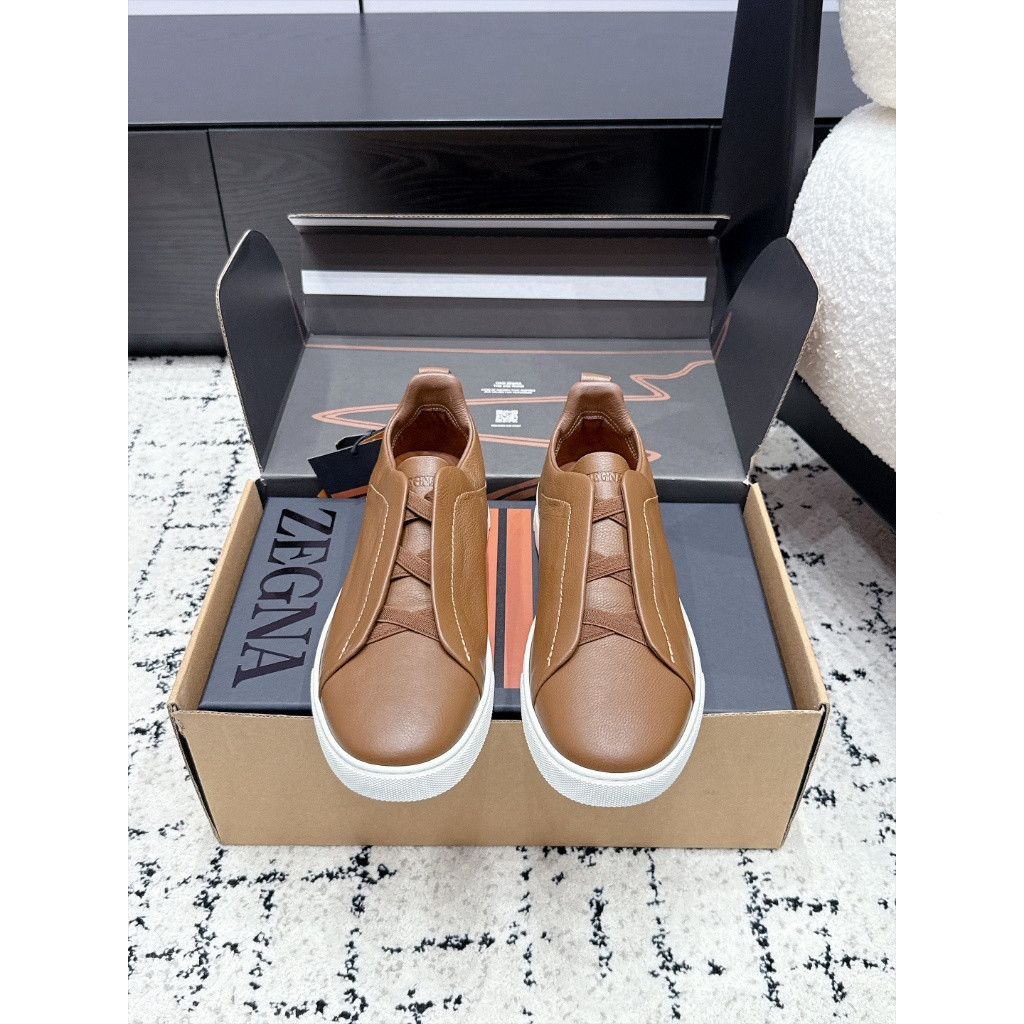 Zegna รองเท้าลําลองผู้ชาย Classic All-Match