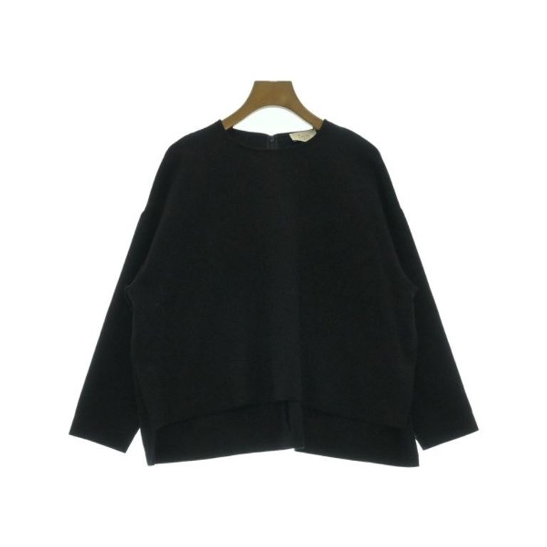 Fear of God Essentials S.ESSENTIALS เสื้อผู้หญิงสีกรมท่าส่งตรงจากญี่ปุ่นมือสอง
