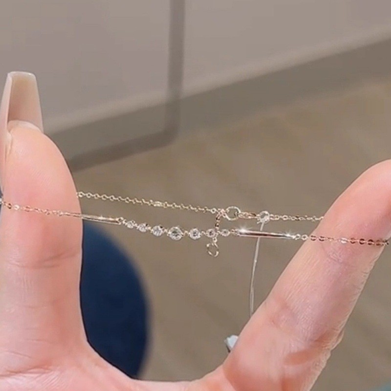 สร้อยข้อมือรางดาวประดับเพชรสำหรับผู้หญิง แบบ 921SL