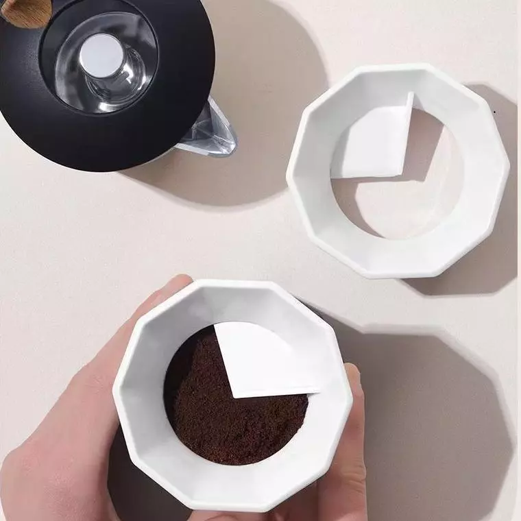 ThaiJoy หม้อป้อนผงมอคค่า Moka Pot Dosing Ring กรวยกรอกกาแฟ สำหรับ 3 cups เรียบง่ายอุปกรณ์เสริม สําหรับเครื่องชงกาแฟ อุปกรณ์กาแฟสดโมก้าพอท thumbnail 9