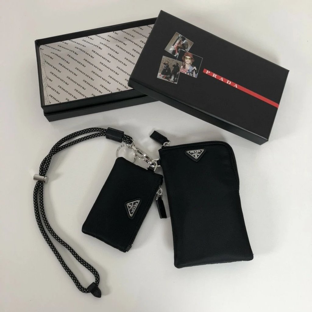 PRADA PRADA กระเป๋าสะพายข้าง