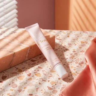 Boots Glow Eye Cream 15Ml บู๊ทส์ โกลว์ อายครีม 15 มล.