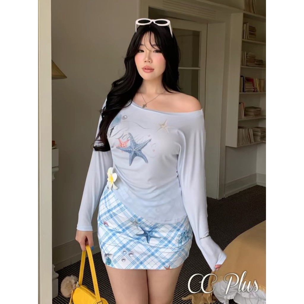 CiCi Plus+(J2705) เสื้อแขนยาวปาดไหล่ลายปลาดาว ผ้ายืดนุ่ม สไตล์ทะเล จั๊มเอวด้านข้างเล็กน้อย ใส่แล้วพรางหุ่น พลัสไซส์