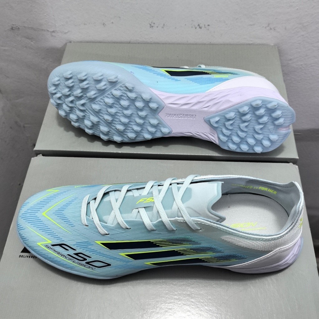 รองเท้าฟุตบอลใหม่ F50 PRO TF ขนาด 39-45 ผู้ชายกลางแจ้งถักเต็มป้องกันการลื่นรองเท้าฟุตบอลหญ้าCOD