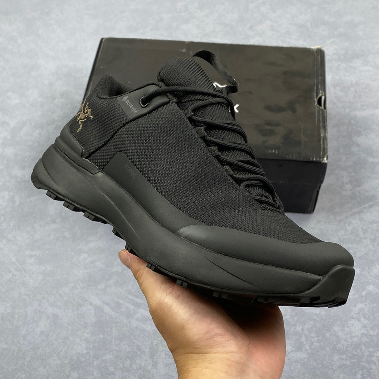 39-45 ขนาดใหญ่ Arcteryx KONSEAL LT W คลาสสิก All-Match รองเท้าลําลองผู้ชายผู้หญิงสไตล์เดียวกันแฟชั่น