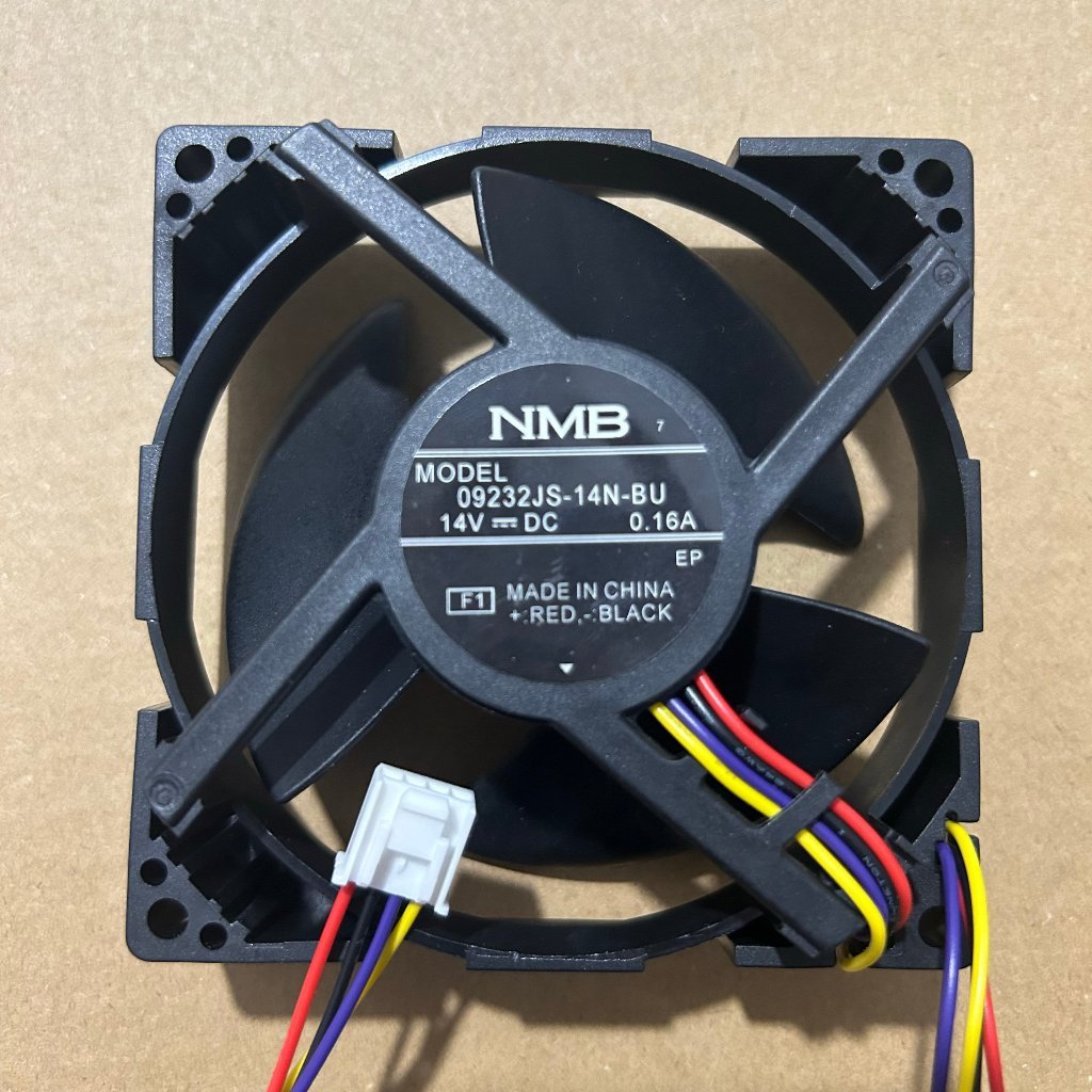 09232JS-14N-BU 14VDC 0.16A 4 สายตู้เย็น DC พัดลมมอเตอร์ TOSHIBA ตู้เย็นพัดลม MOTOR/REFRIGERATOR DC F