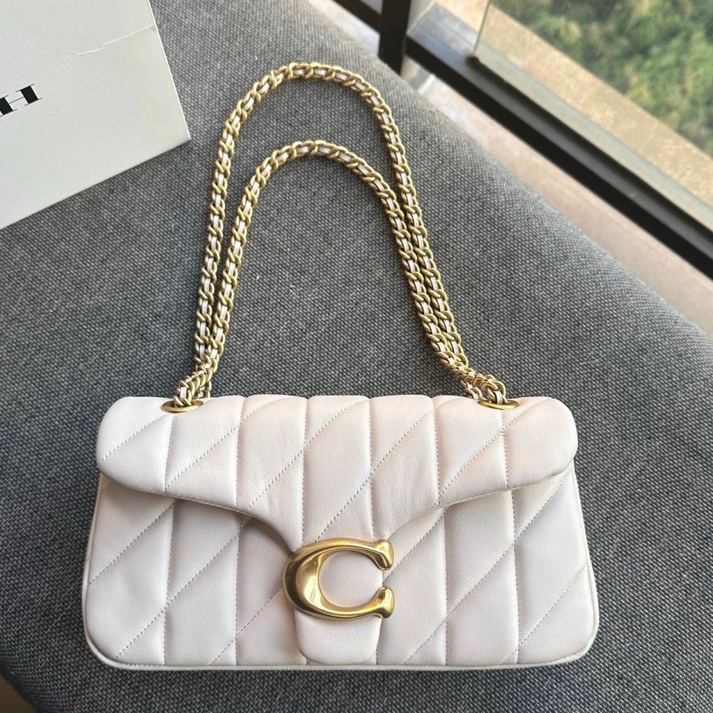 CP282 สีขาว ราคาใกล้คนมากตัวนี้ 24 QuiltingTabby Sheepskin Chain Bag, Lambskin Stitching Craft Brass