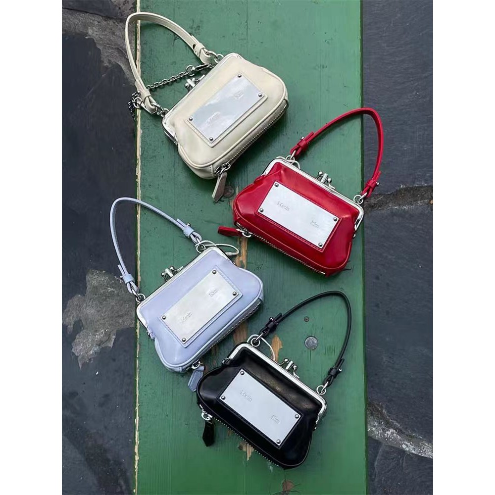 เกาหลี Matin Kim Mini Clip Bag