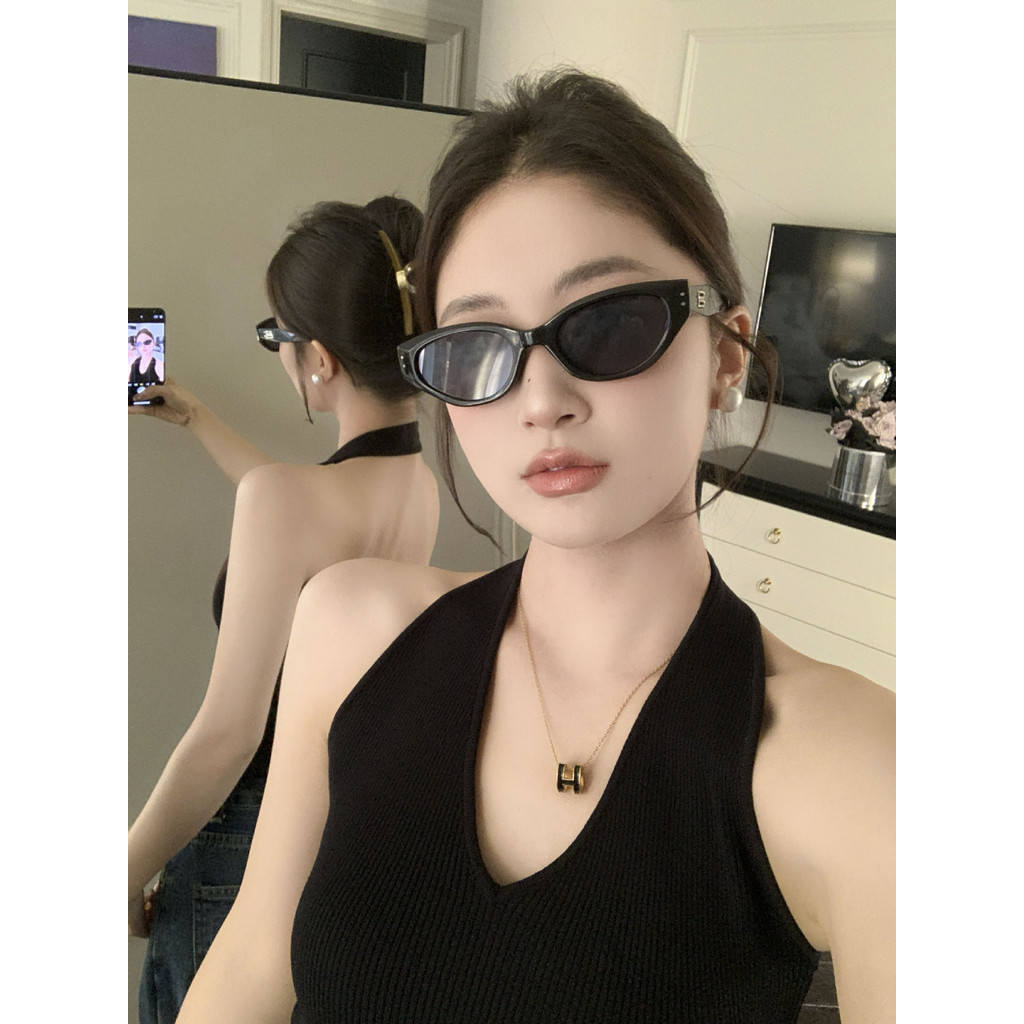 Dainty Vogue เสื้อกล้ามคล้องคอถักสไตล์ใหม่ของผู้หญิง