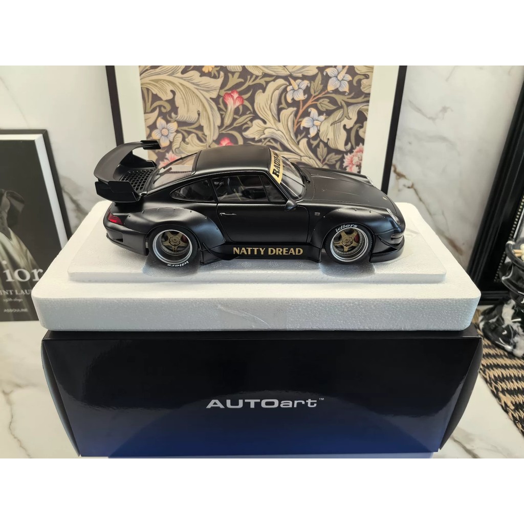 AUTOart 1: 18 Porsche 993 RWB R (หากมีคําถามไหนกรุณาติดต่อฝ่ายบริการลูกค้าออนไลน์ได้)